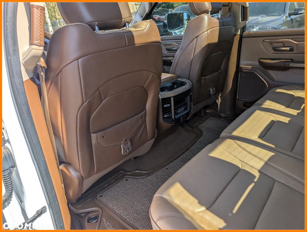 RAM 1500 Crew Cab Longhorn - 18