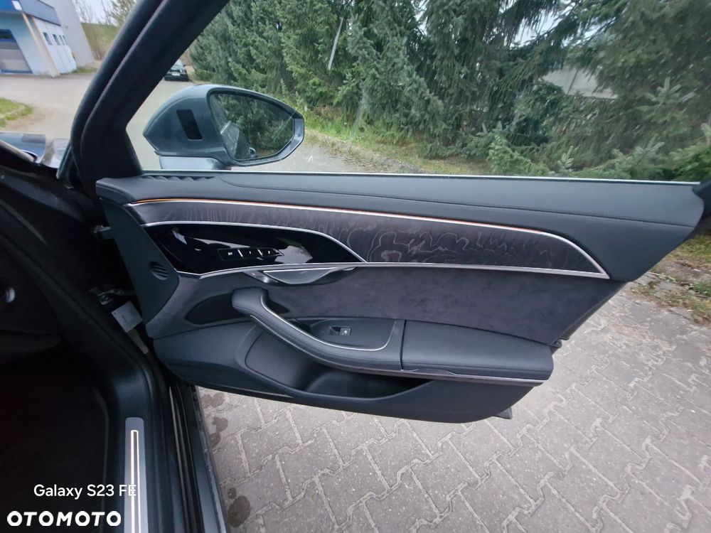 Audi A8 L 55 TFSI quattro tiptronic - 22