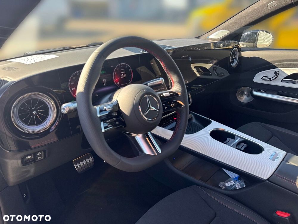 Mercedes-Benz CLA - 10