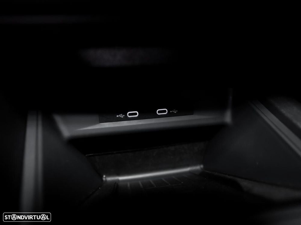 Cupra Formentor 1.4 e-Hybrid Plus DSG - 22