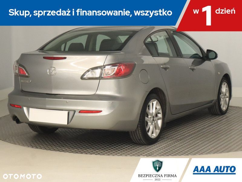 Mazda 3 - 7