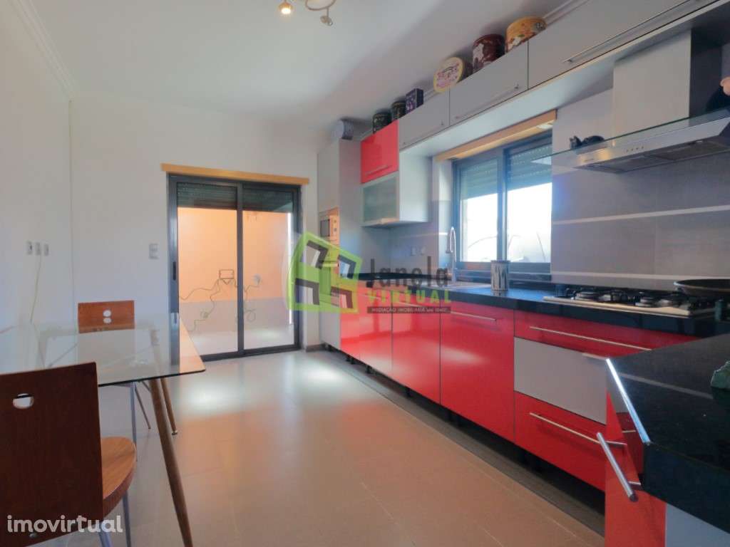 Moradia T3 com Garagem - Choilo, Azeitão - Grande imagem: 3/30