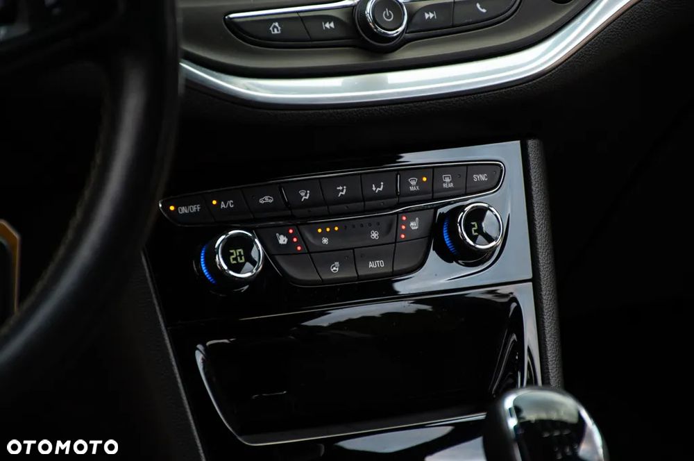 Opel Astra 1.4 Turbo Innovation - 35