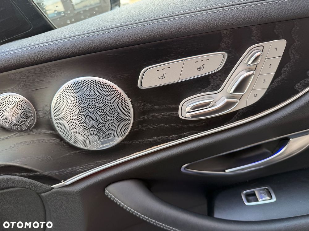 Mercedes-Benz Klasa E 220 d 4-Matic 9G-TRONIC - 9