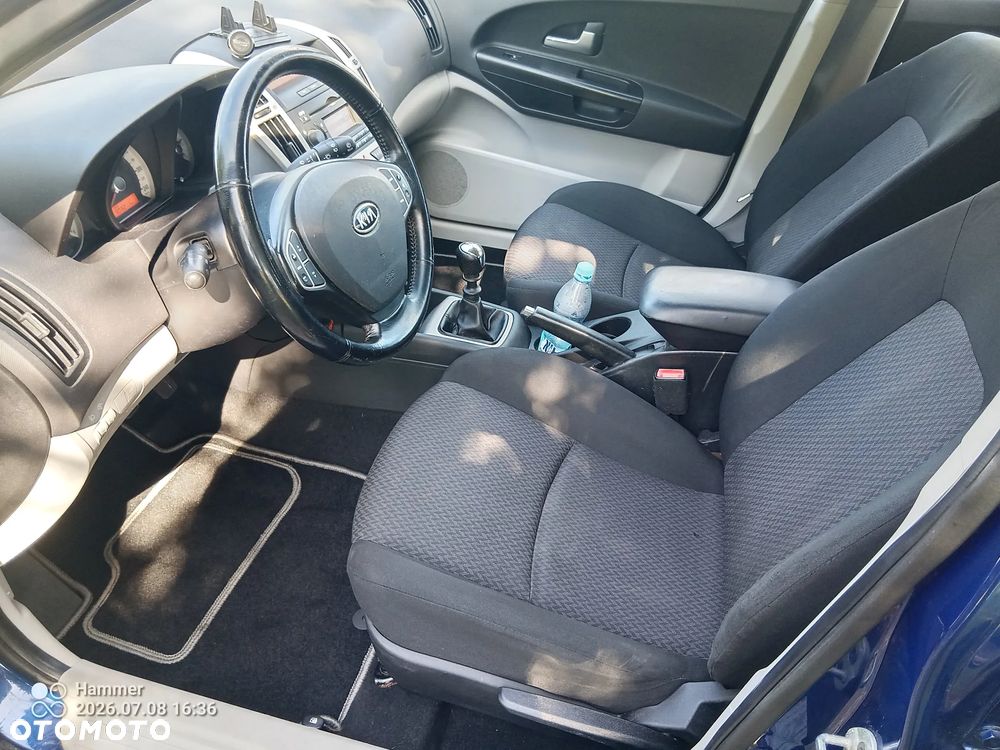 Kia Ceed 1.6 CRDi LX - 14
