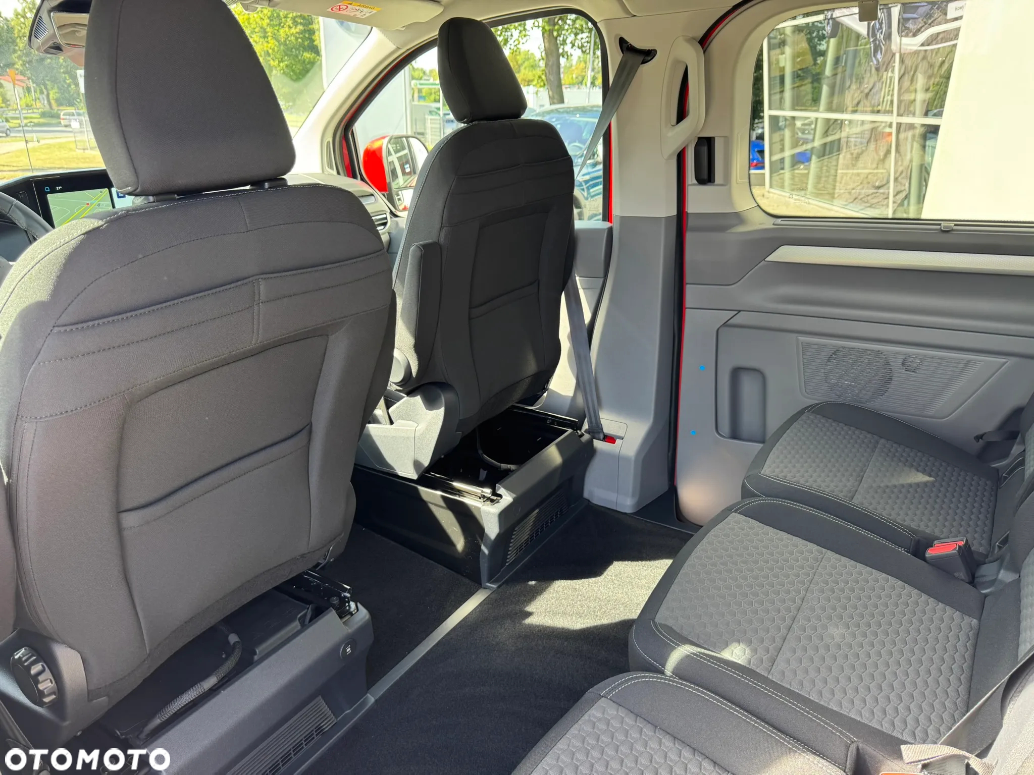 Volkswagen Caravelle 2.0 TDI L2 Style - 24
