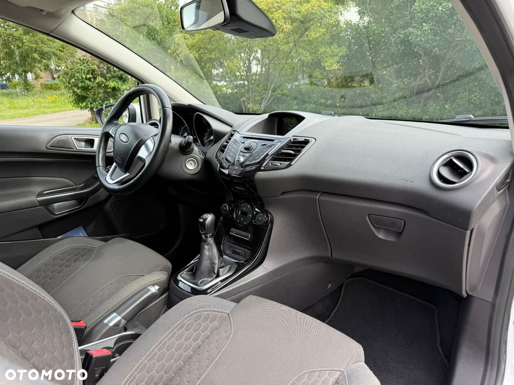 Ford Fiesta - 11