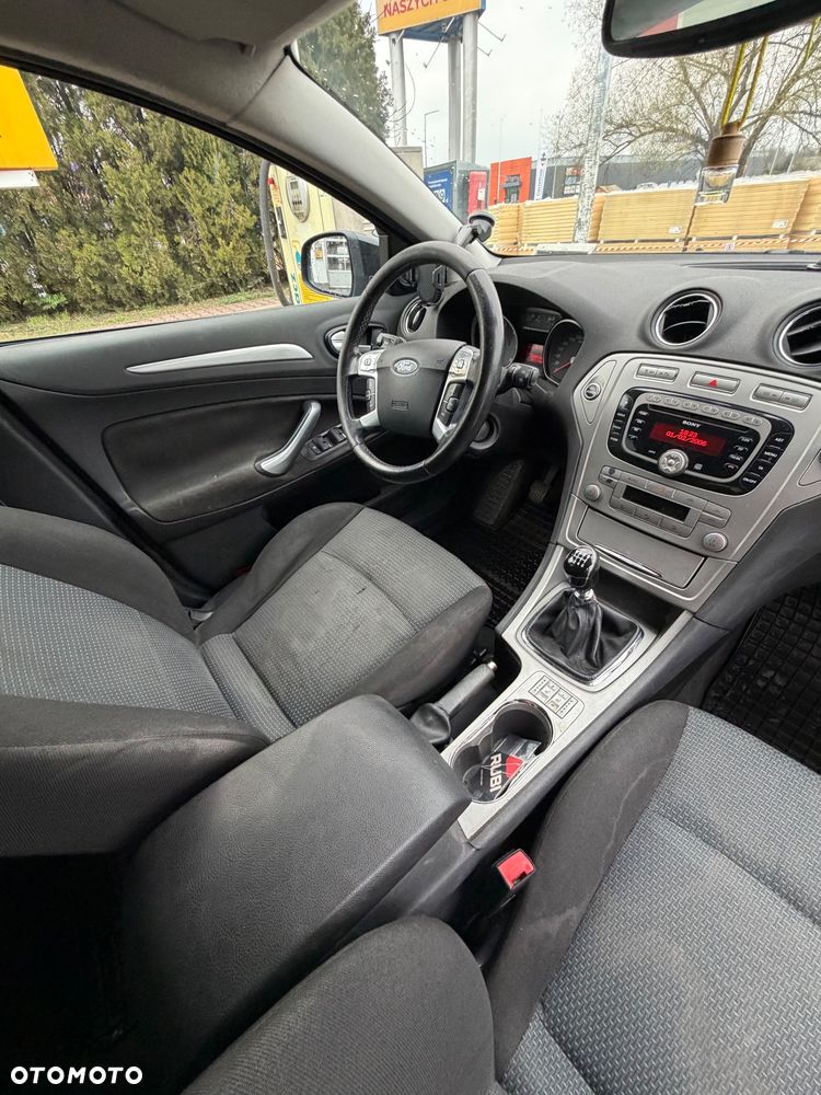 Ford Mondeo - 11