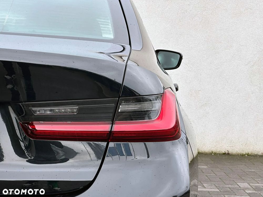 BMW Seria 3 318i M Sport - 7