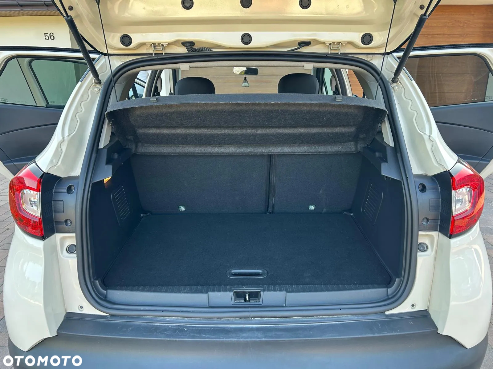 Renault Captur 1.5 dCi Energy Intens - 10