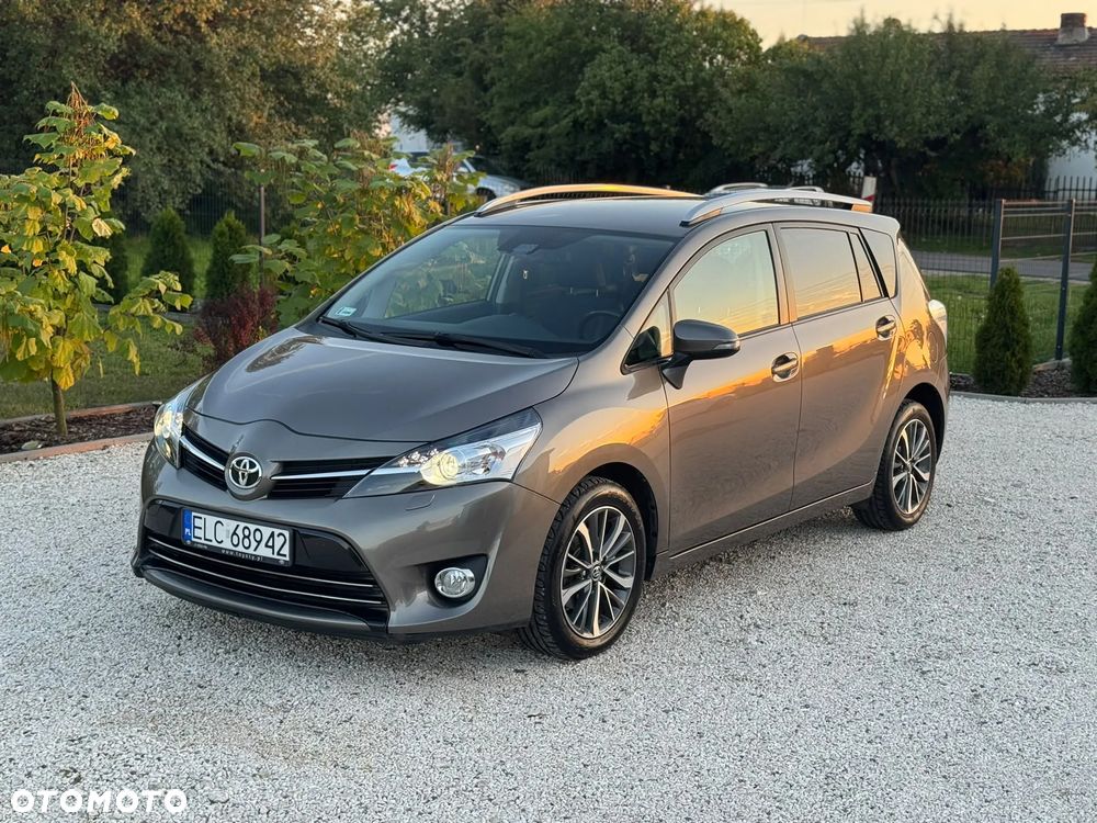 Toyota Verso 1.8 Prestige 7os EU6 - 1