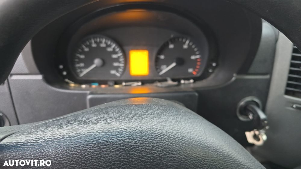 Mercedes-Benz Sprinter - 4