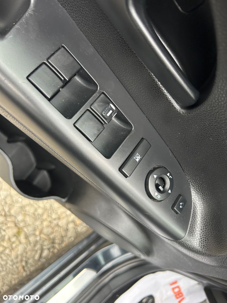 Kia Venga 1.6 CRDi 128 Business Line - 28