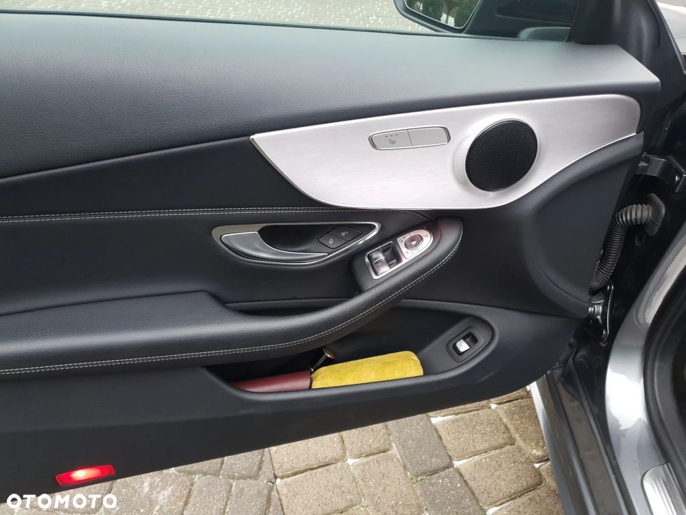 Mercedes-Benz Klasa C 220 d Coupe 4Matic 9G-TRONIC AMG Line - 8
