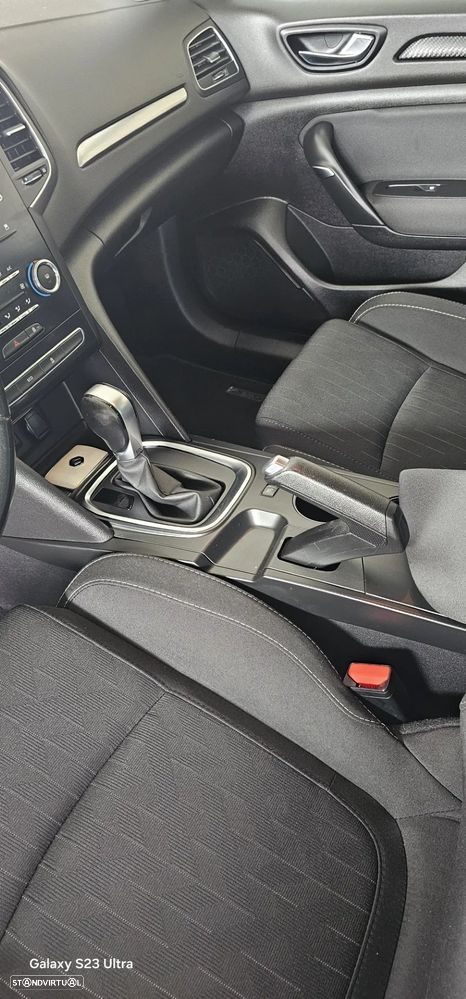 Renault Mégane Sport Tourer 1.5 Blue dCi Limited EDC - 10