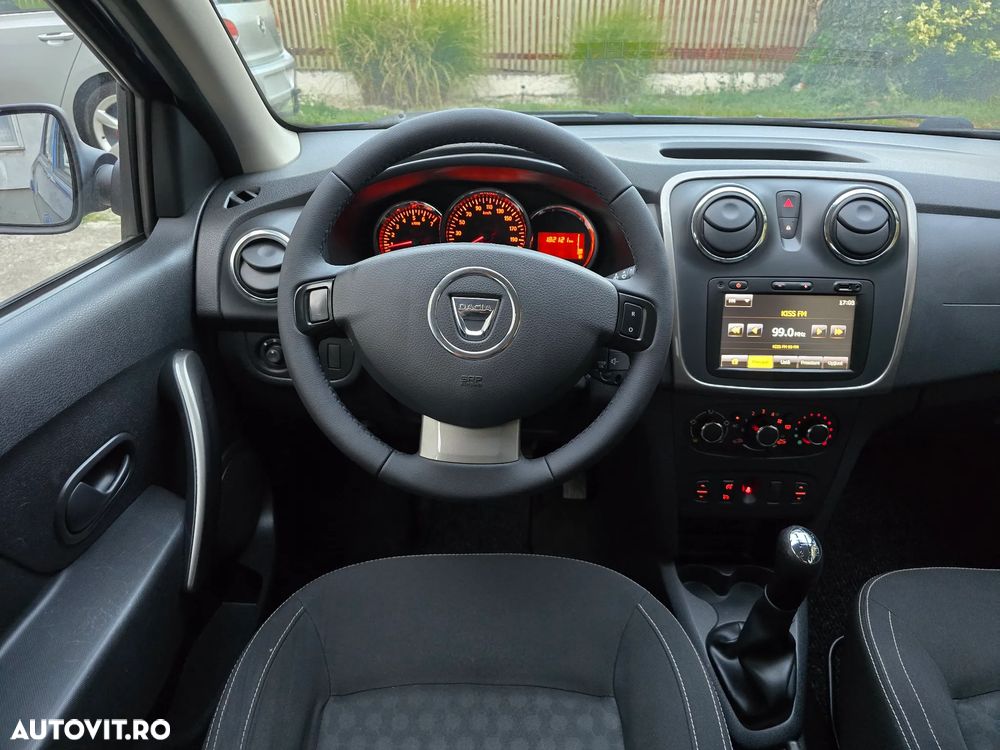 Dacia Sandero 1.2 - 10