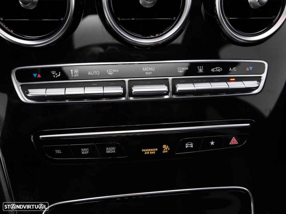 Mercedes-Benz GLC 300 de 4Matic 9G-TRONIC — fotografia 23