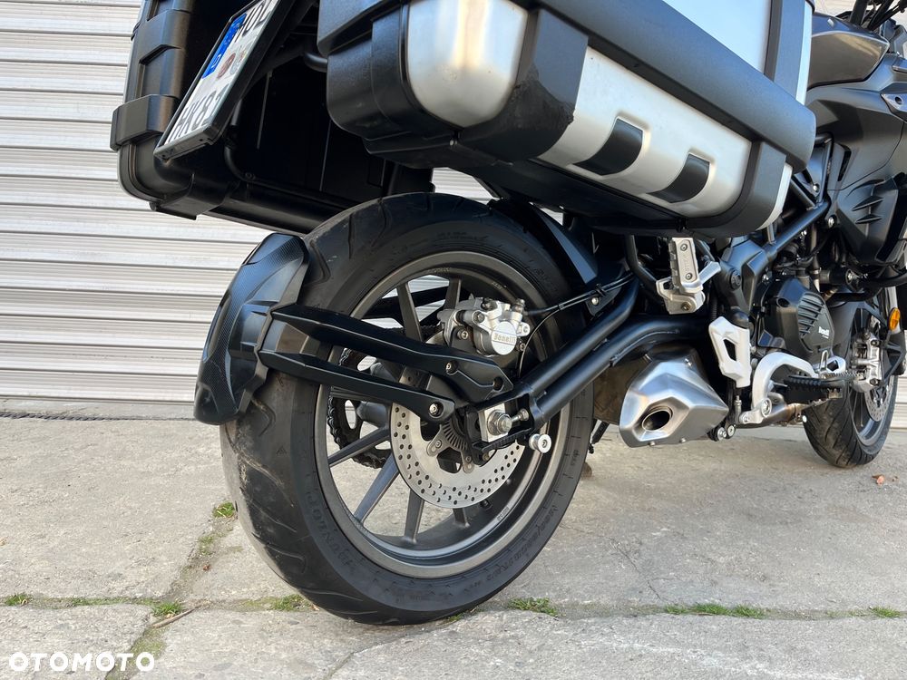 Benelli TRK 502 - 17