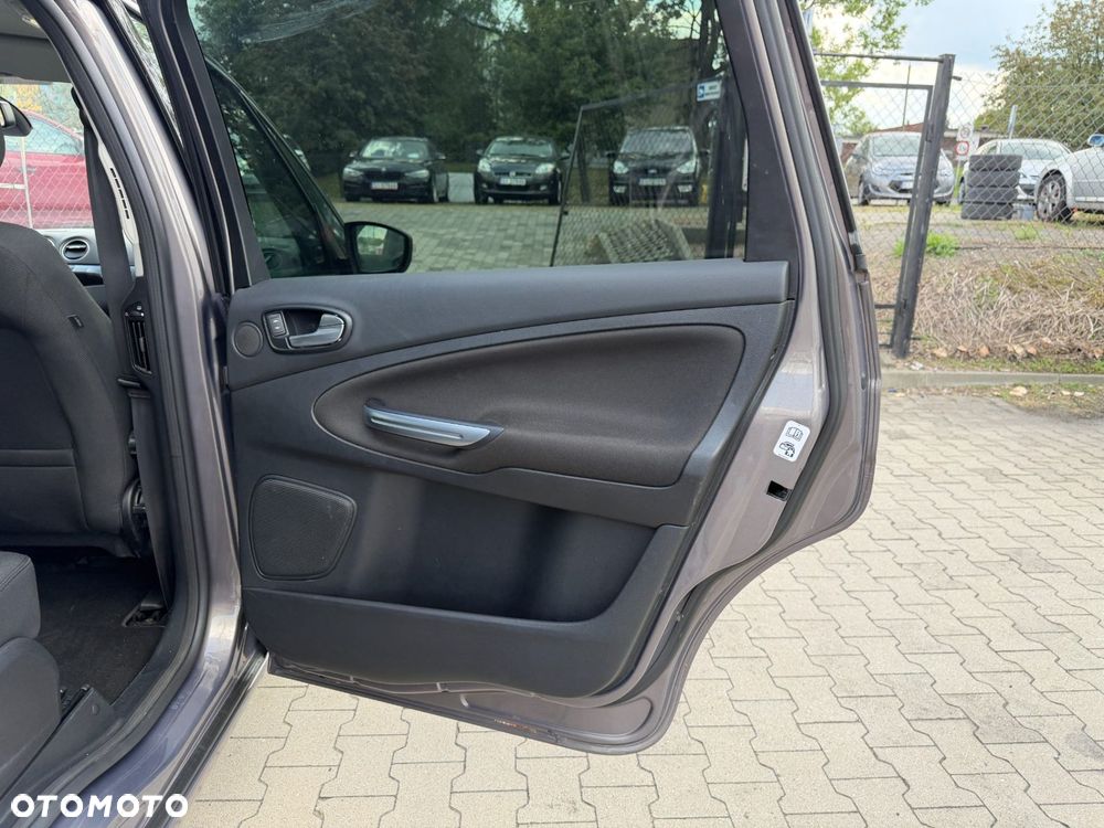 Ford S-Max 2.0 TDCi Titanium - 23