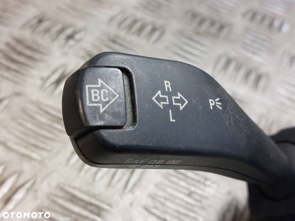 MANETKA PRZEŁĄCZNIK ZESPOLONY TAŚMA SYGNAŁU BMW E39 520i 83764459 - 2