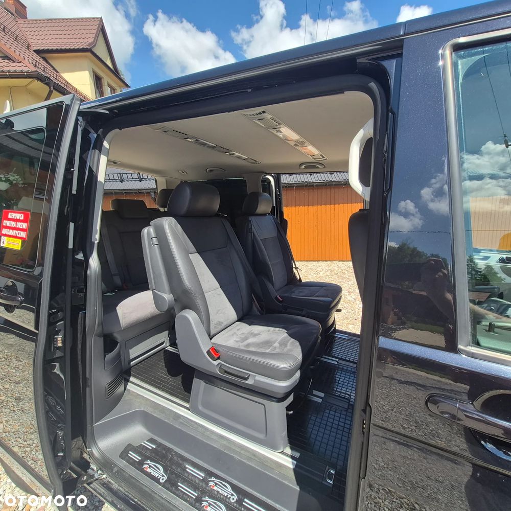 Volkswagen Multivan - 10