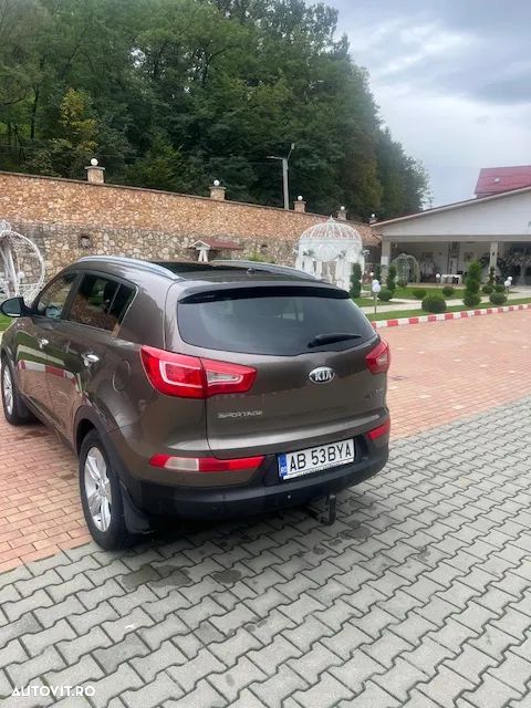 Kia Sportage 2.0 CRDI AWD Spirit - 2