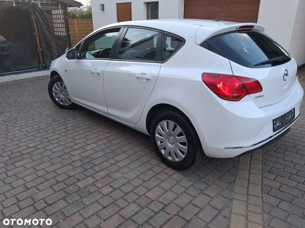 Opel Astra 1.6 Cosmo - 4