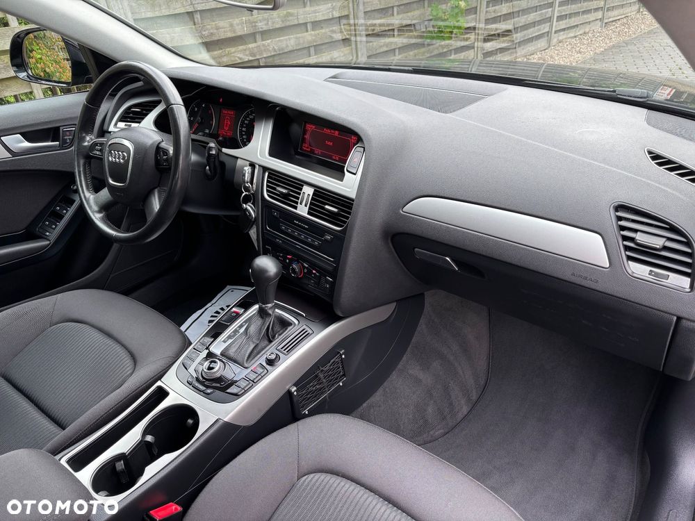 Audi A4 Avant 2.0 TDI DPF multitronic Ambiente - 30