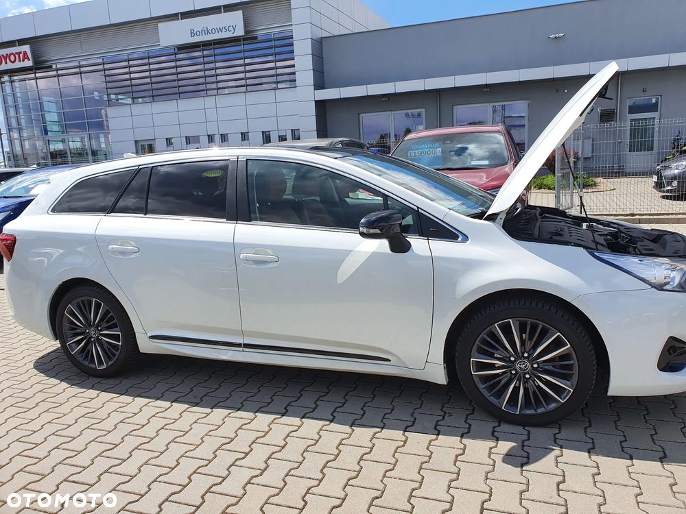 Toyota Avensis 1.8 Selection MS - 30