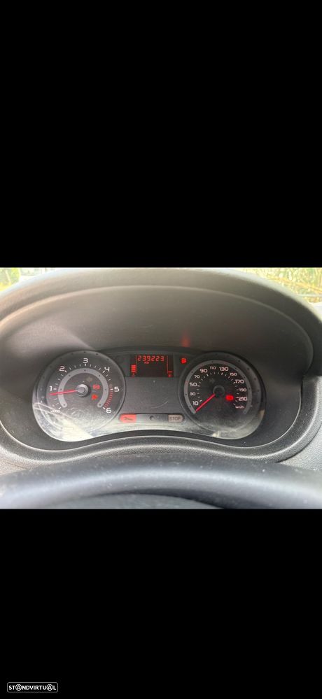 Renault Clio 1.5 dCi Confort - 12