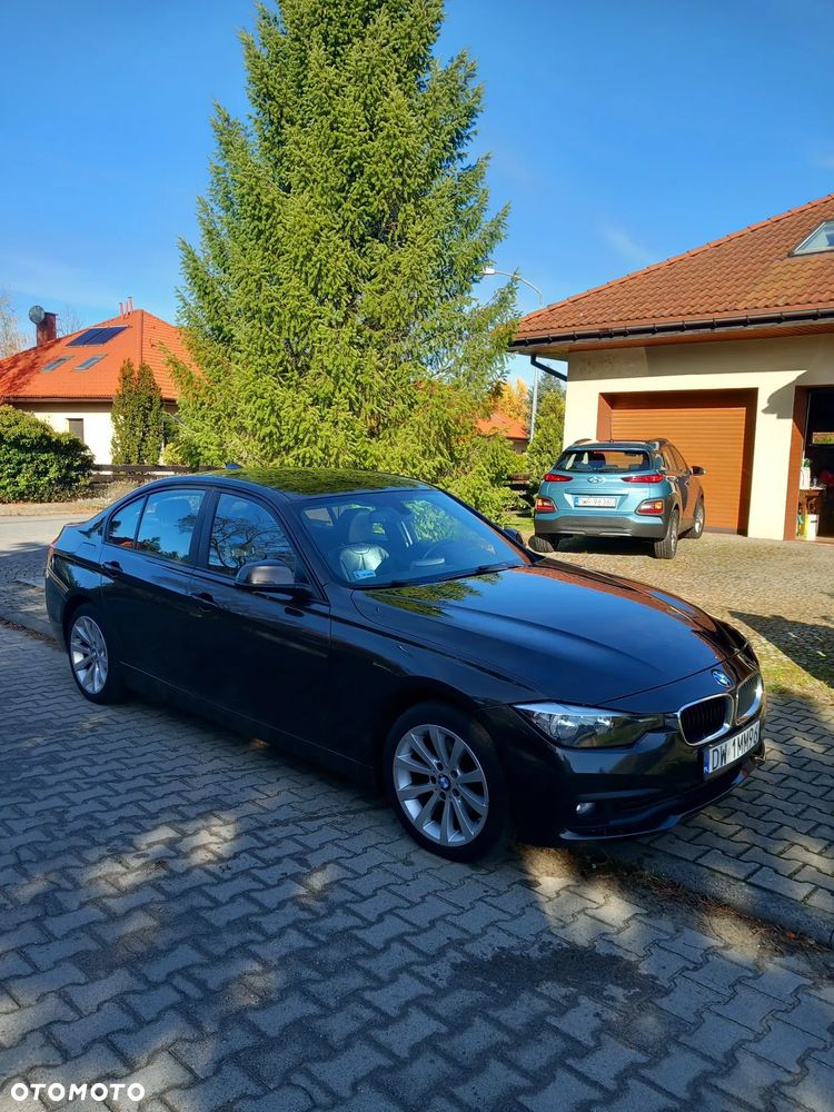 BMW Seria 3 316d - 4