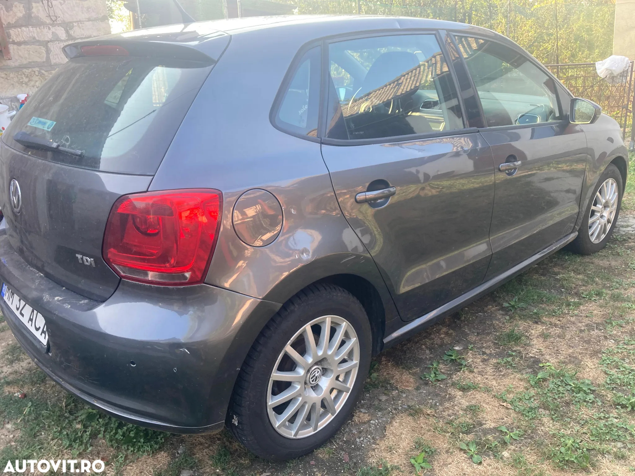 Volkswagen Polo 1.6 TDI Highline - 10