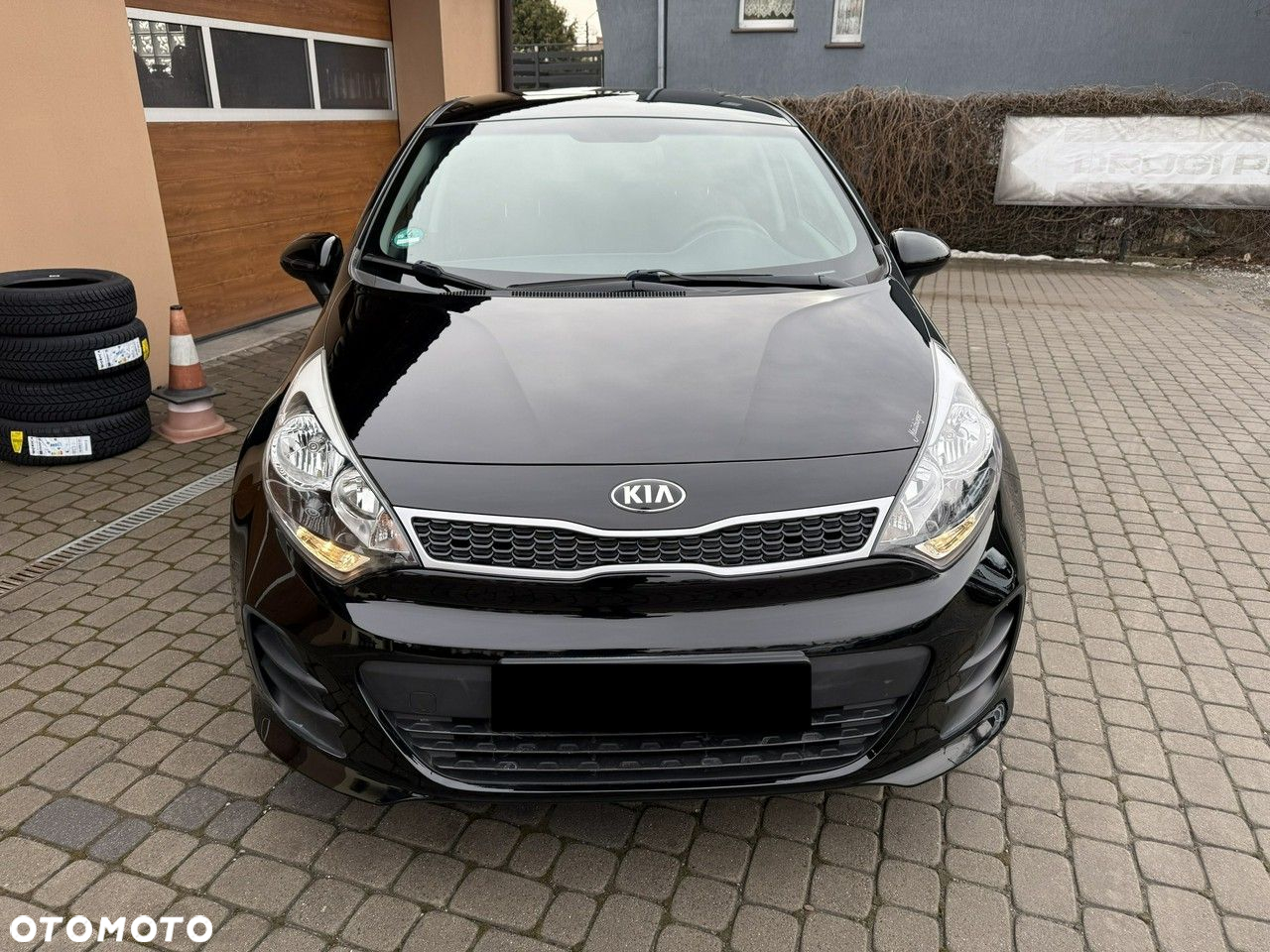 Kia Rio - 2