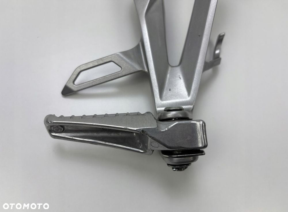 Prawy set pasażera Honda CBR 600RR PC69 2024- Oryginał - 2
