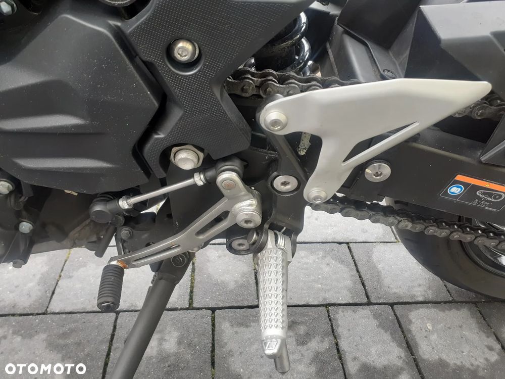 Kawasaki Z - 6