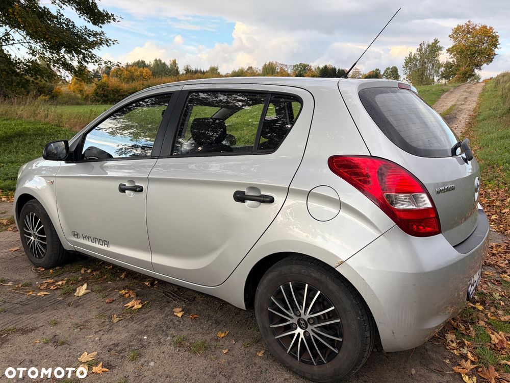 Hyundai i20 - 12