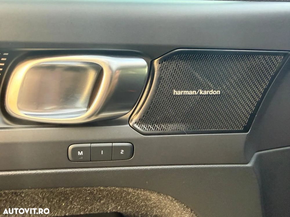 Volvo XC 40 D4 AWD R-Design - 20