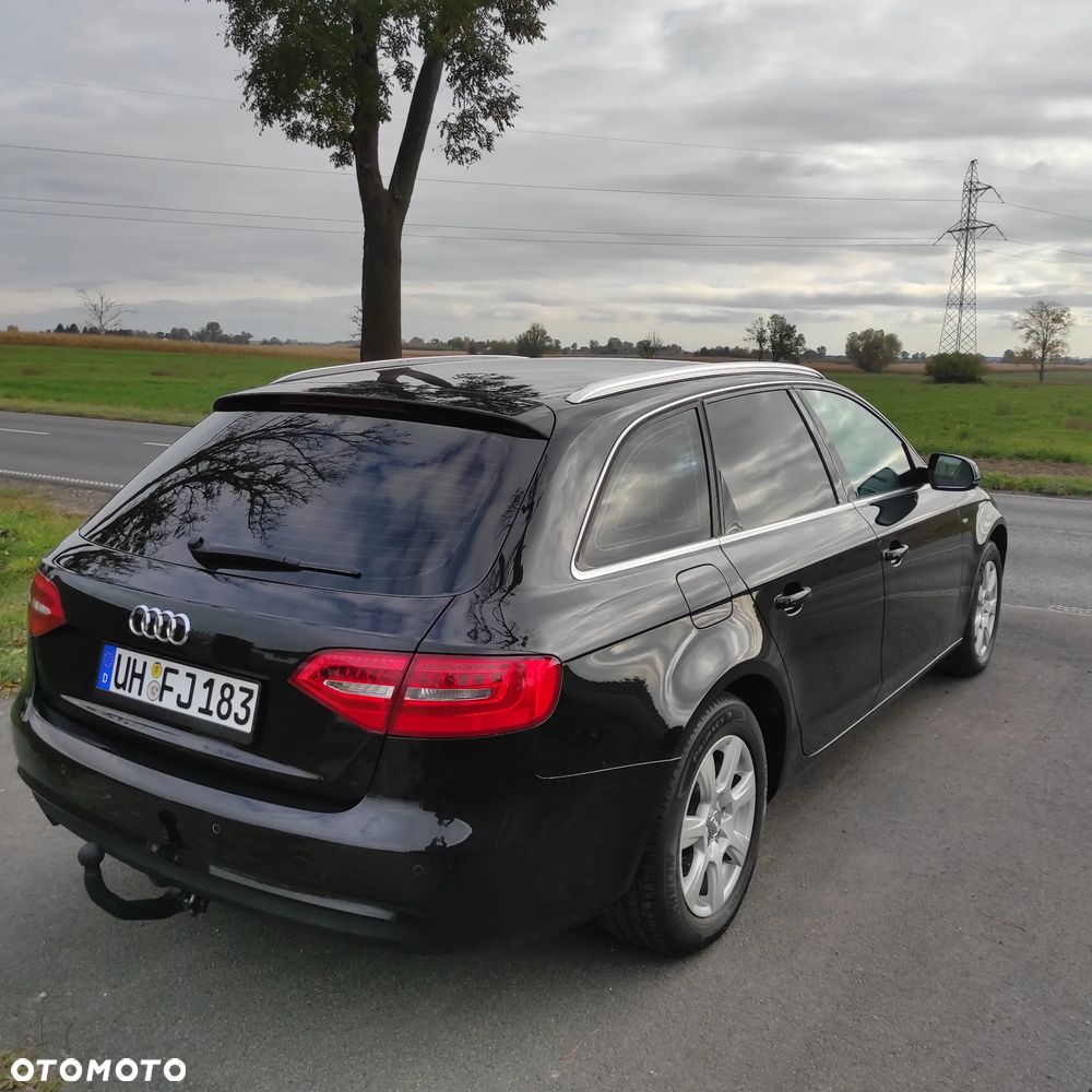 Audi A4 Avant 2012 photo 4