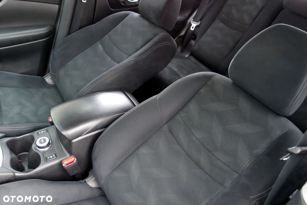 Nissan X-Trail 2.0 dCi N-Vision Xtronic 4WD - 24