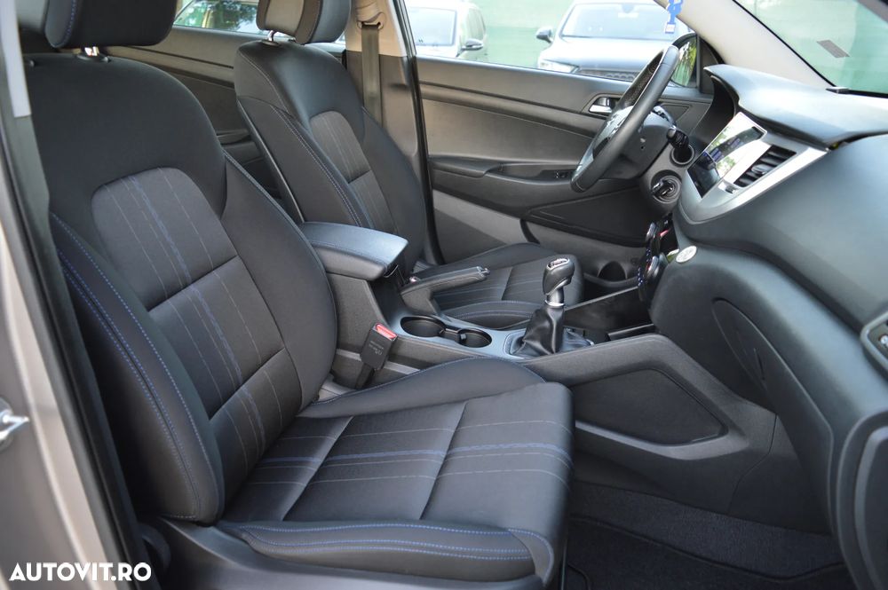 Hyundai Tucson 1.6 GDI 2WD 6MT ISG Comfort - 38
