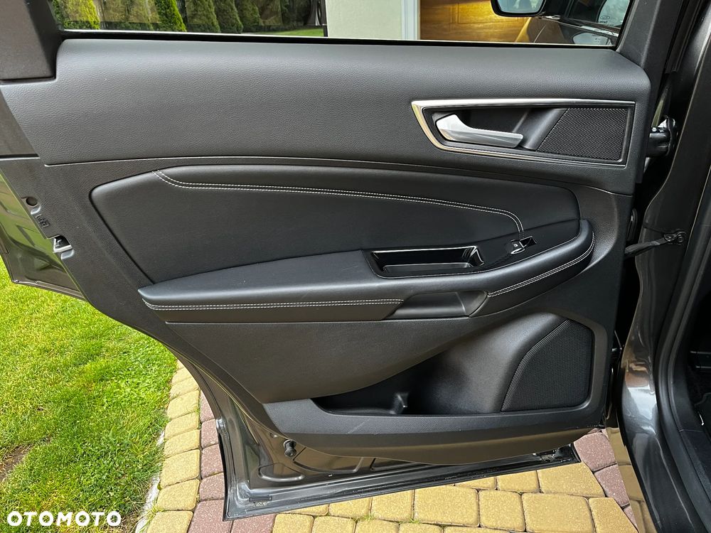 Ford Edge 2.0 TDCi 4WD Titanium - 31