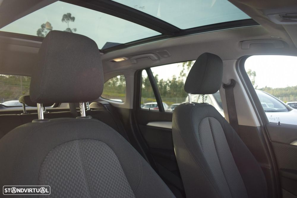 BMW X1 18 d sDrive Auto - 36