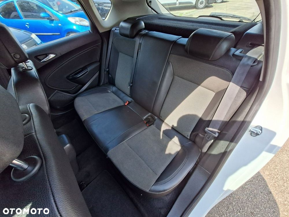 Opel Astra 1.4 T Cosmo EU6 - 27