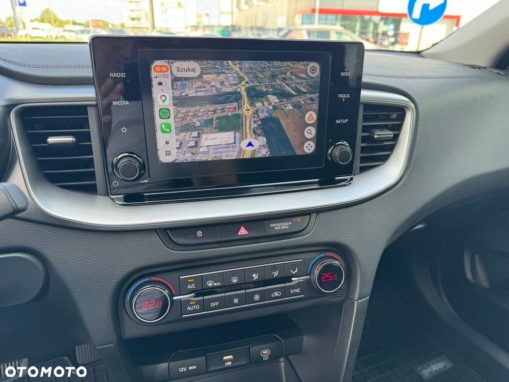 Kia Ceed 1.5 T-GDI M DCT - 11