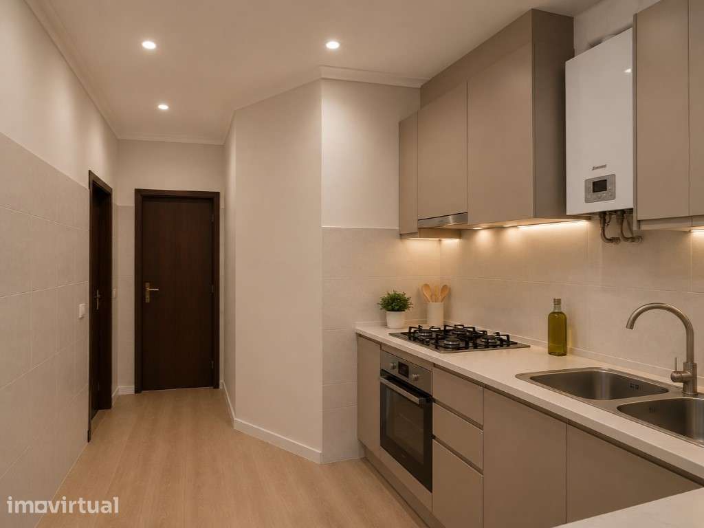 T3 para Remodelar no Centro de Samora Correia | Excelente Potencial - Grande imagem: 3/32