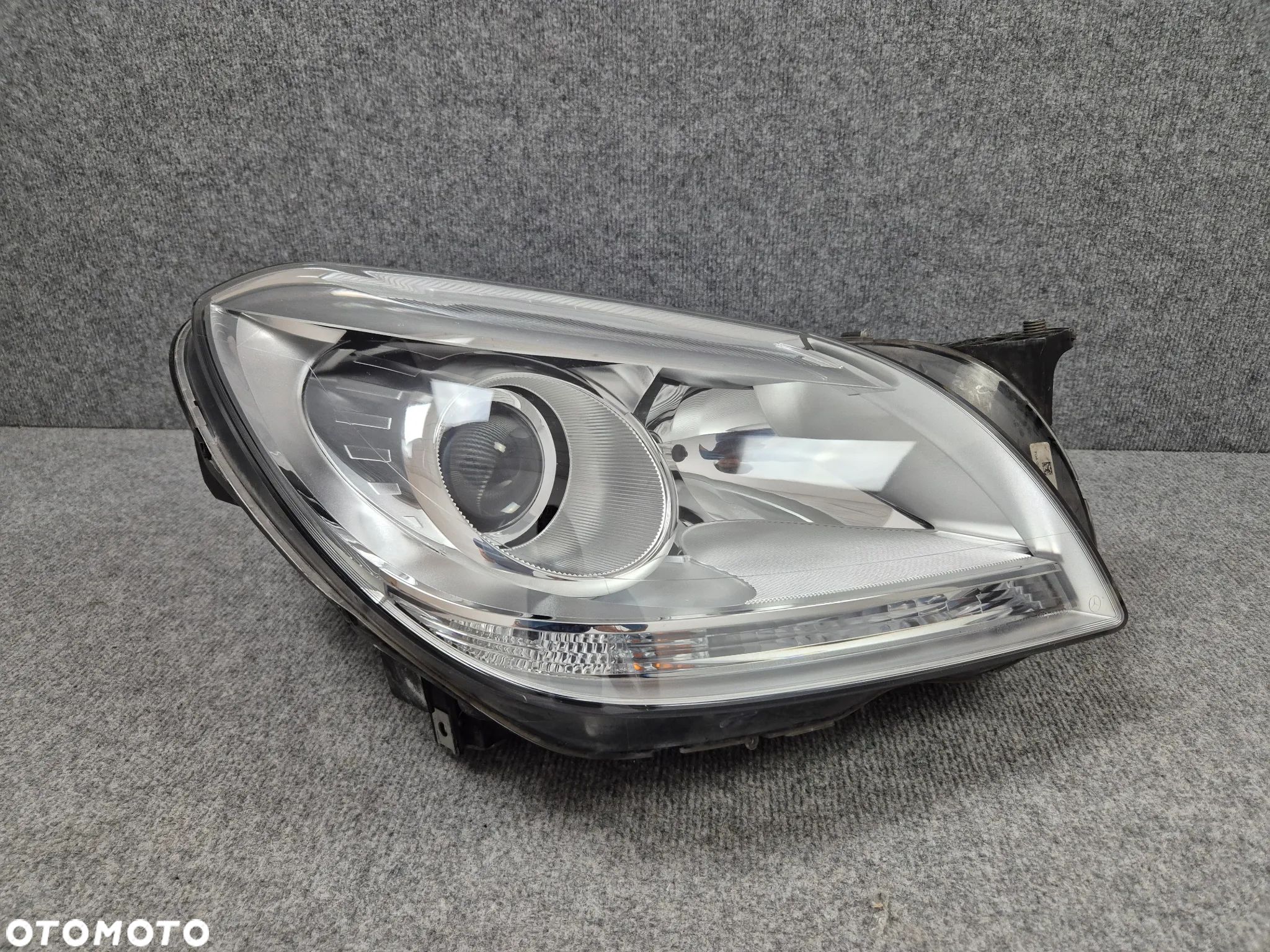 REFLEKTOR LAMPA PRZEDNIA PRAWA - MERCEDES SLK R172 10-15 - 1