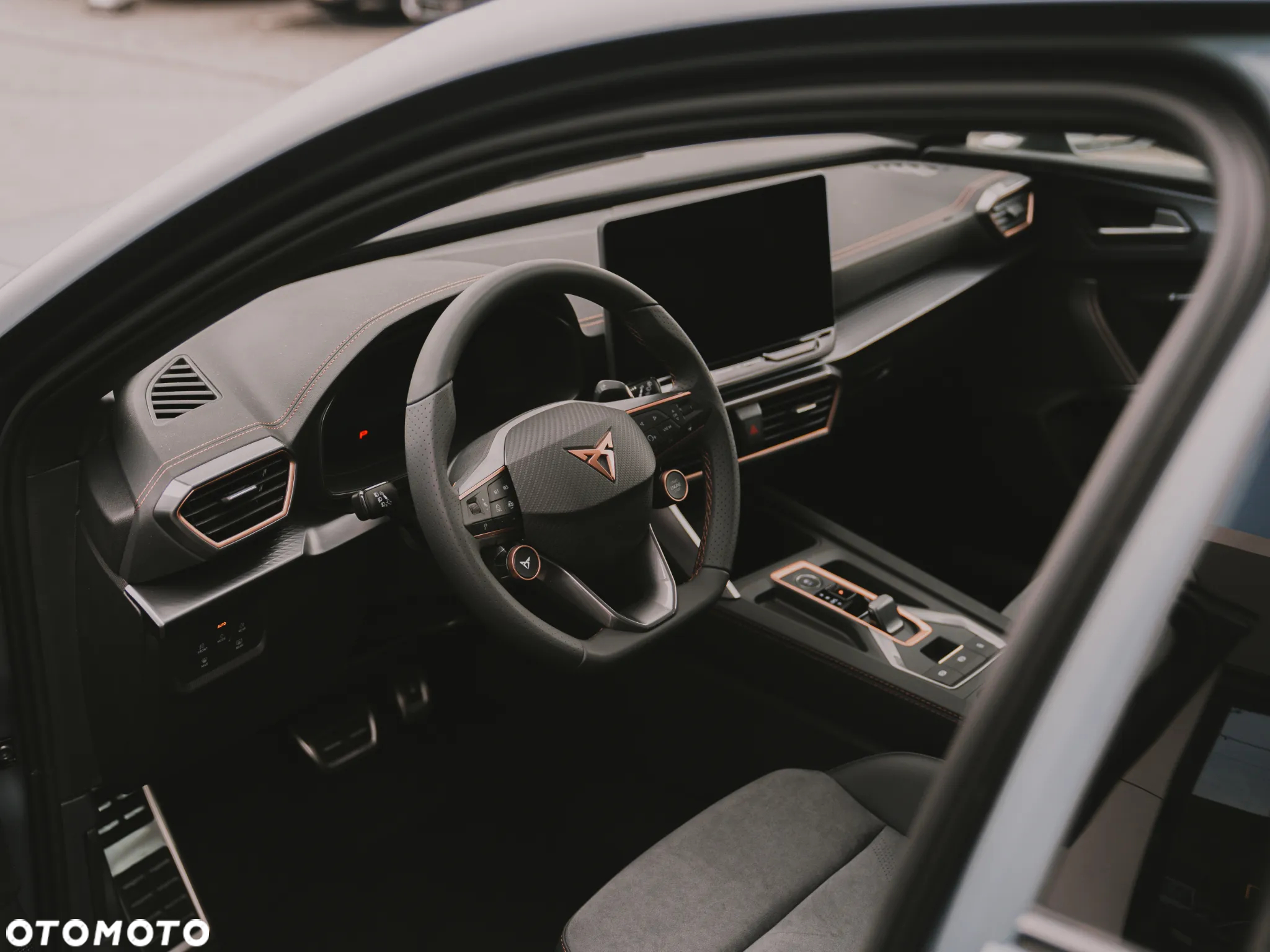 Cupra Leon 2.0 TSI 4Drive VZ DSG - 7