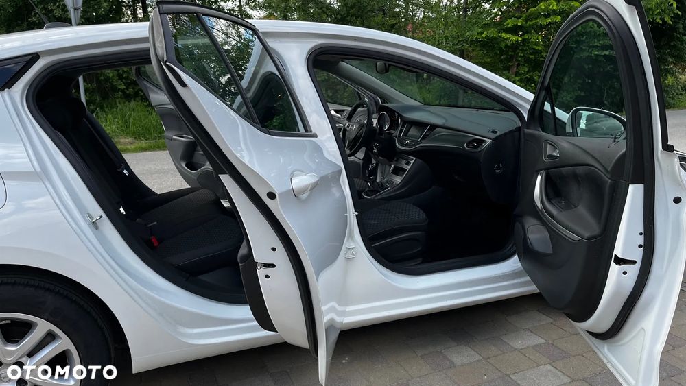 Opel Astra 1.5 D Start/Stop Business Edition - 11