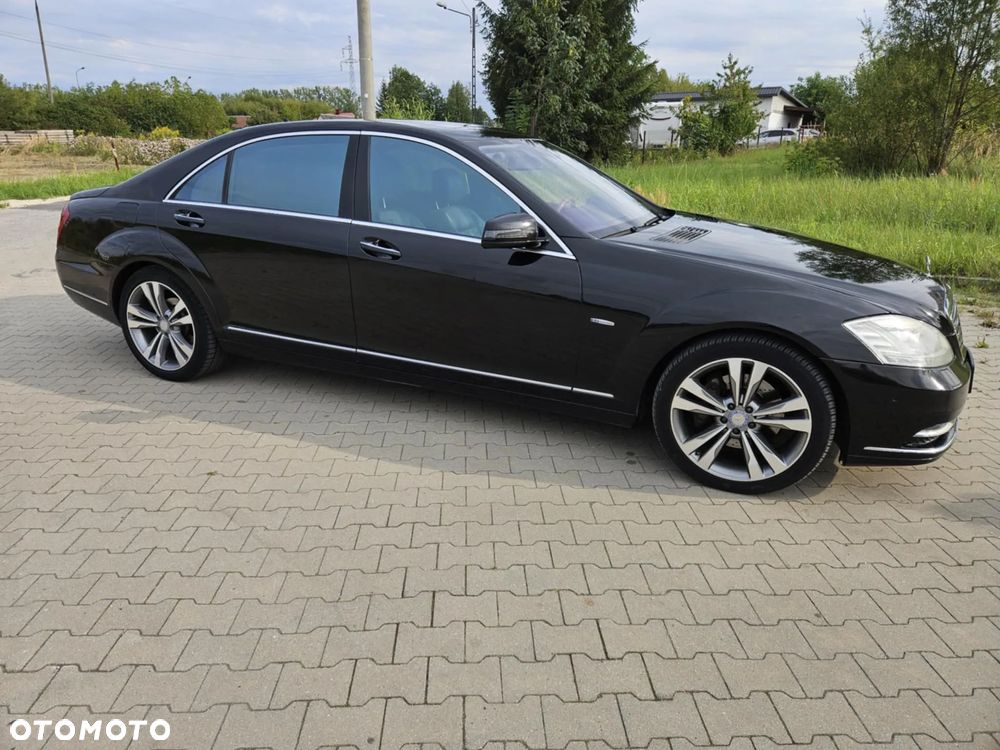Mercedes-Benz Klasa S 320 CDI DPF 7G-TRONIC BlueEFFICIENCY - 2