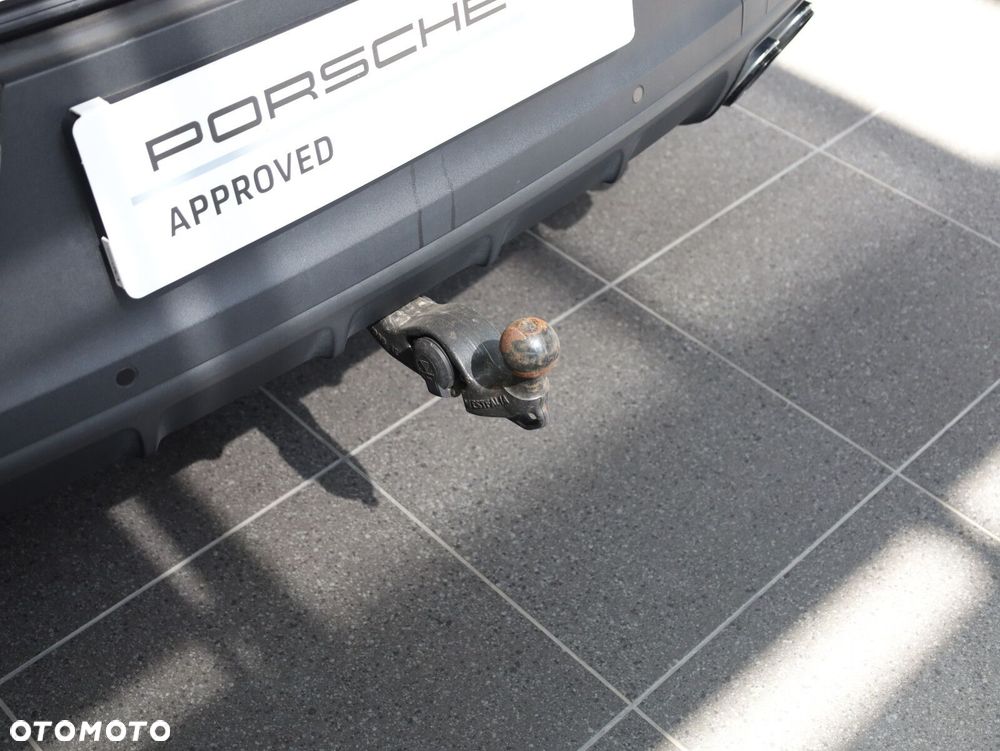 Porsche Cayenne - 22